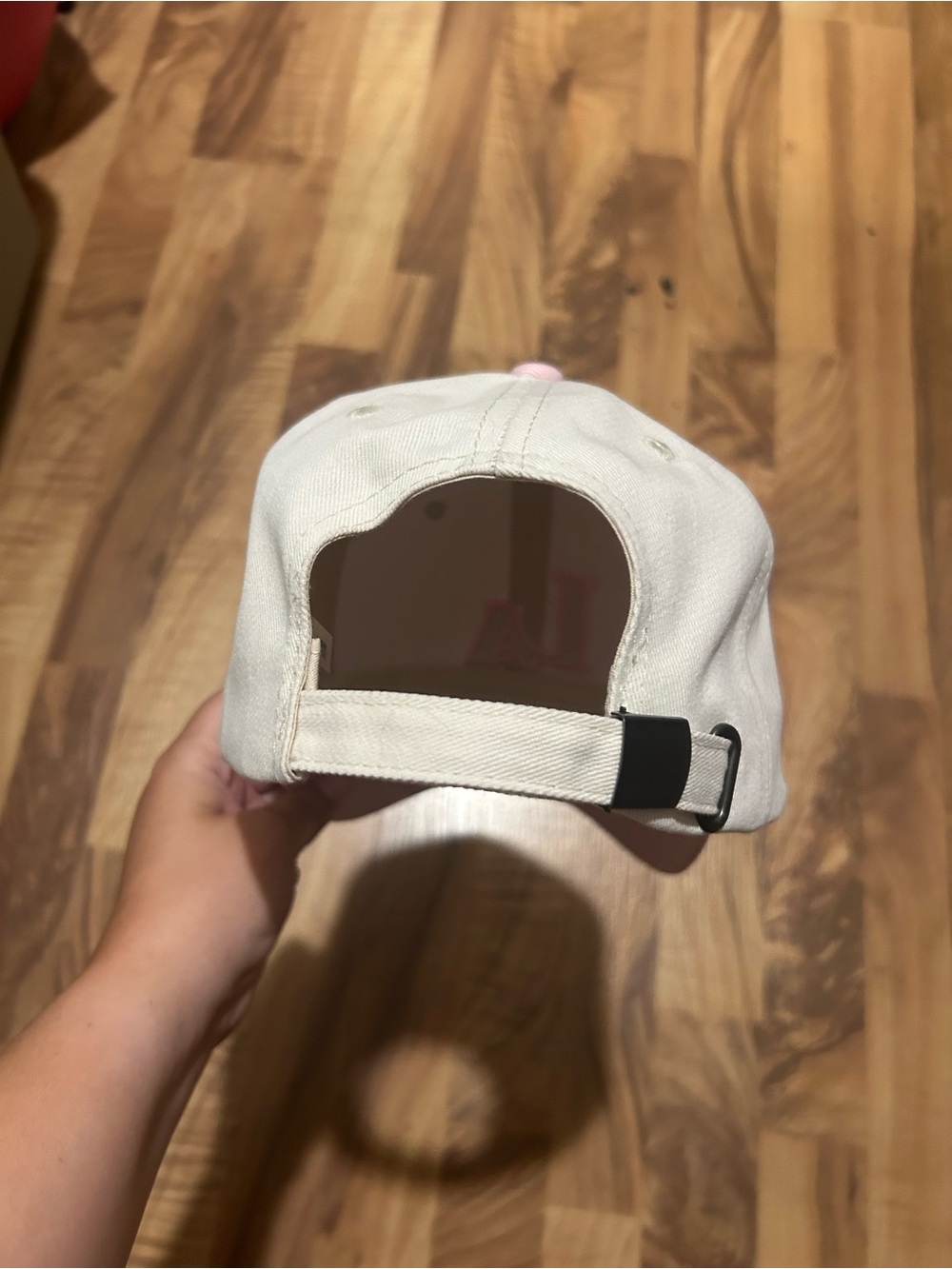 LA hat - Picture 3 of 3
